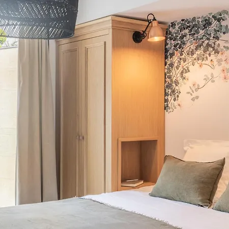 Πανσιόν Logis De La Cadene