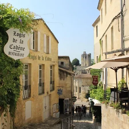 Гостевой дом Logis De La Cadene 4*
