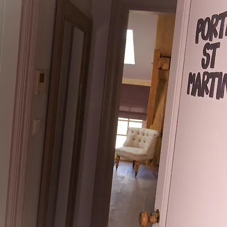 Logis De La Cadene Πανσιόν