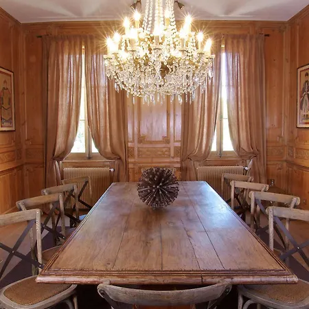 Logis De La Cadène 4*