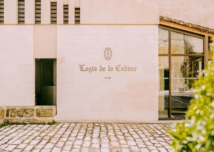 Logis De La Cadene Pensión Saint-Émilion
