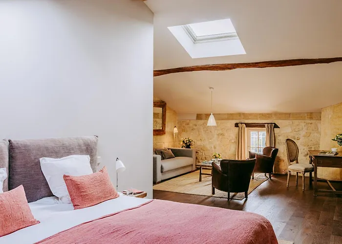 Logis De La Cadene Pensión