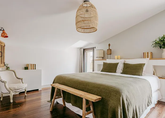 Logis De La Cadene Pensión 4*