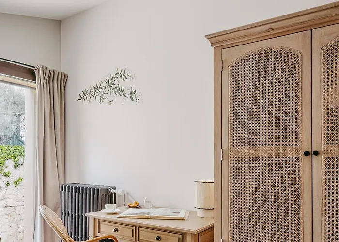 Logis De La Cadene Pensión Saint-Émilion