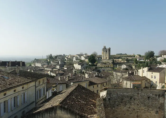 Logis De La Cadene Pensión